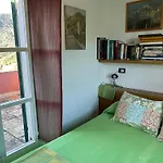 Historical The Birdhouse - Garden Views アパート *