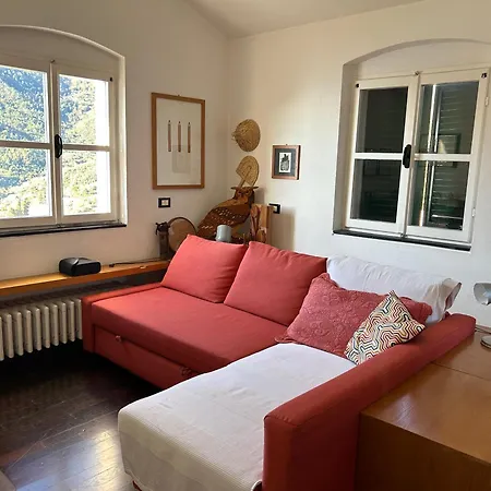 Historical 'the Birdhouse' With Garden And Views Appartement