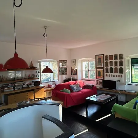 Historical 'the Birdhouse' With Garden And Views Appartement *